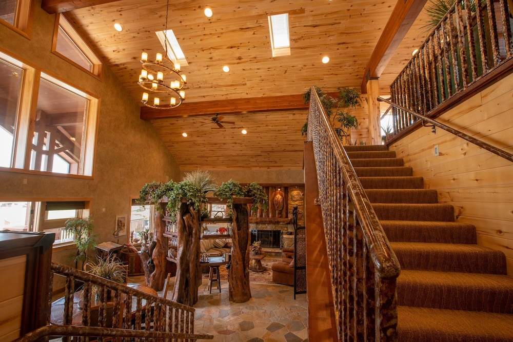 cougar ridge resort llc