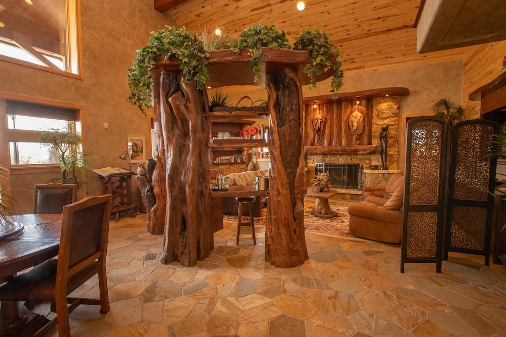 cougar ridge resort llc