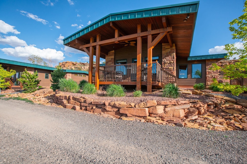 cougar ridge resort llc