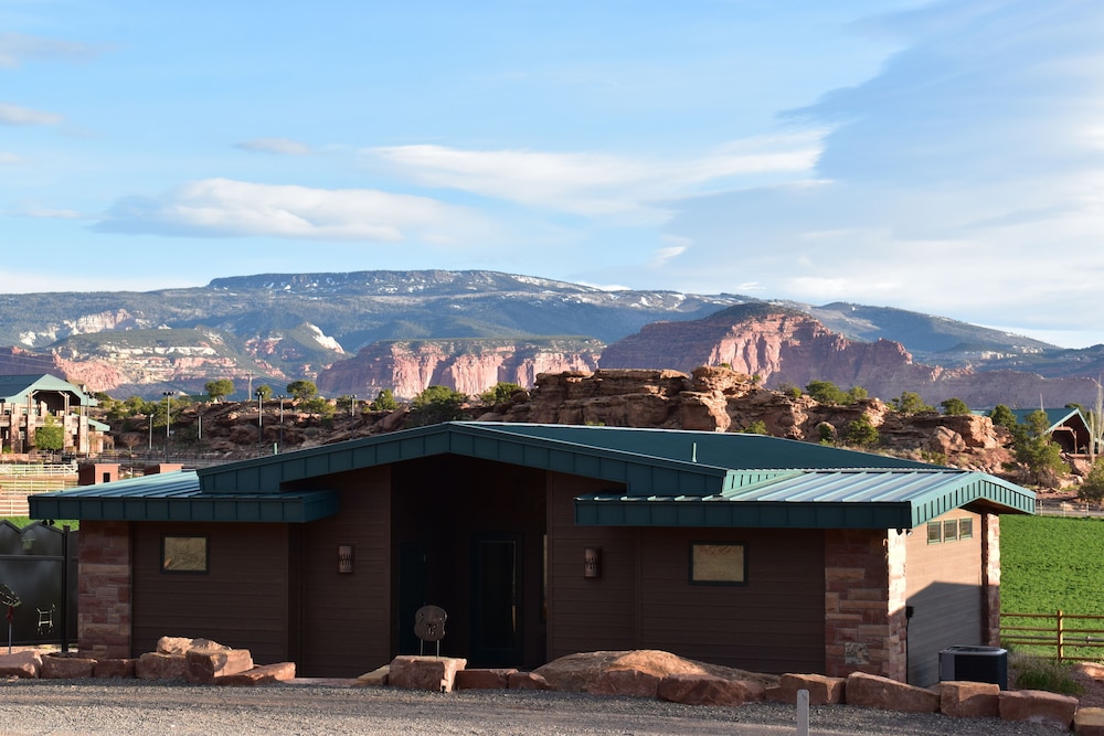 cougar ridge resort llc