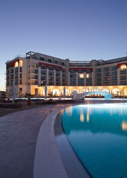lighthouse golf and spa hotel
