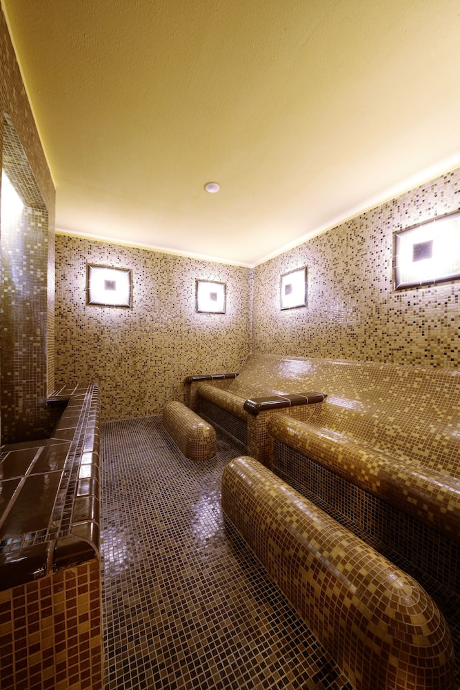 lighthouse golf and spa hotel