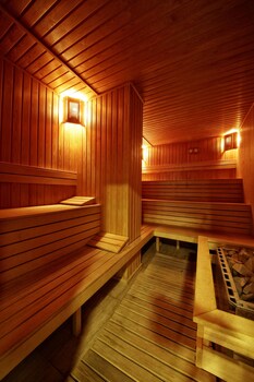 lighthouse golf and spa hotel