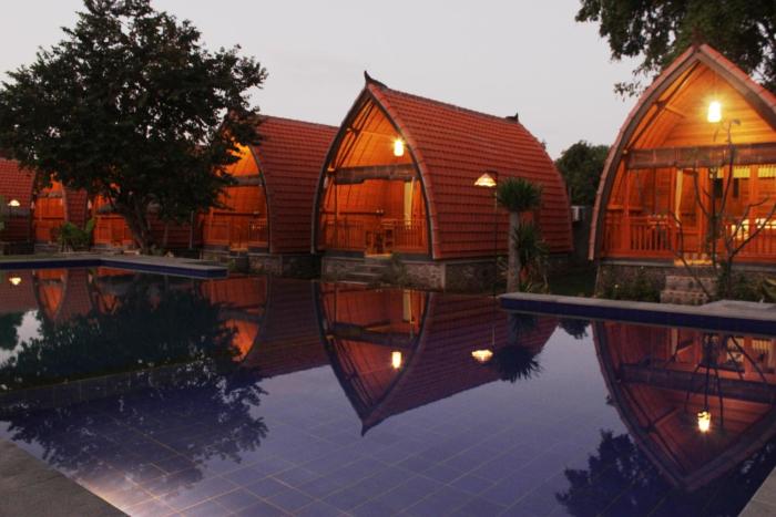 kubu padi wooden house