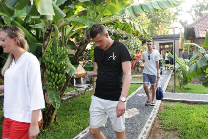 kubu padi wooden house