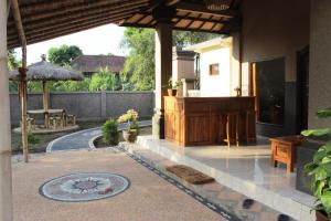 kubu padi wooden house