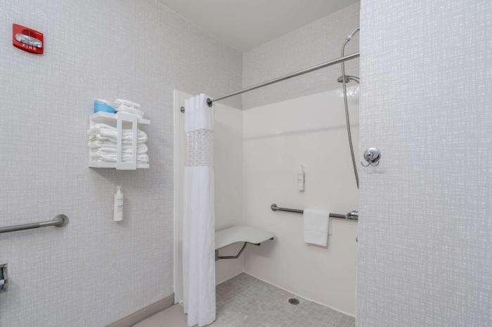 hampton inn bloomington west