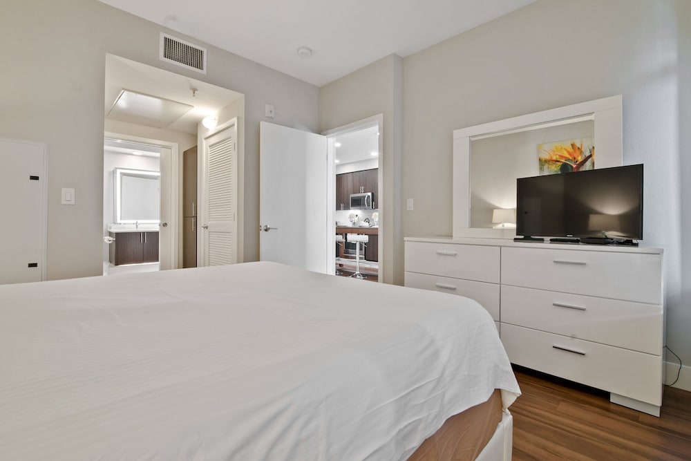 global luxury suites at mountain view