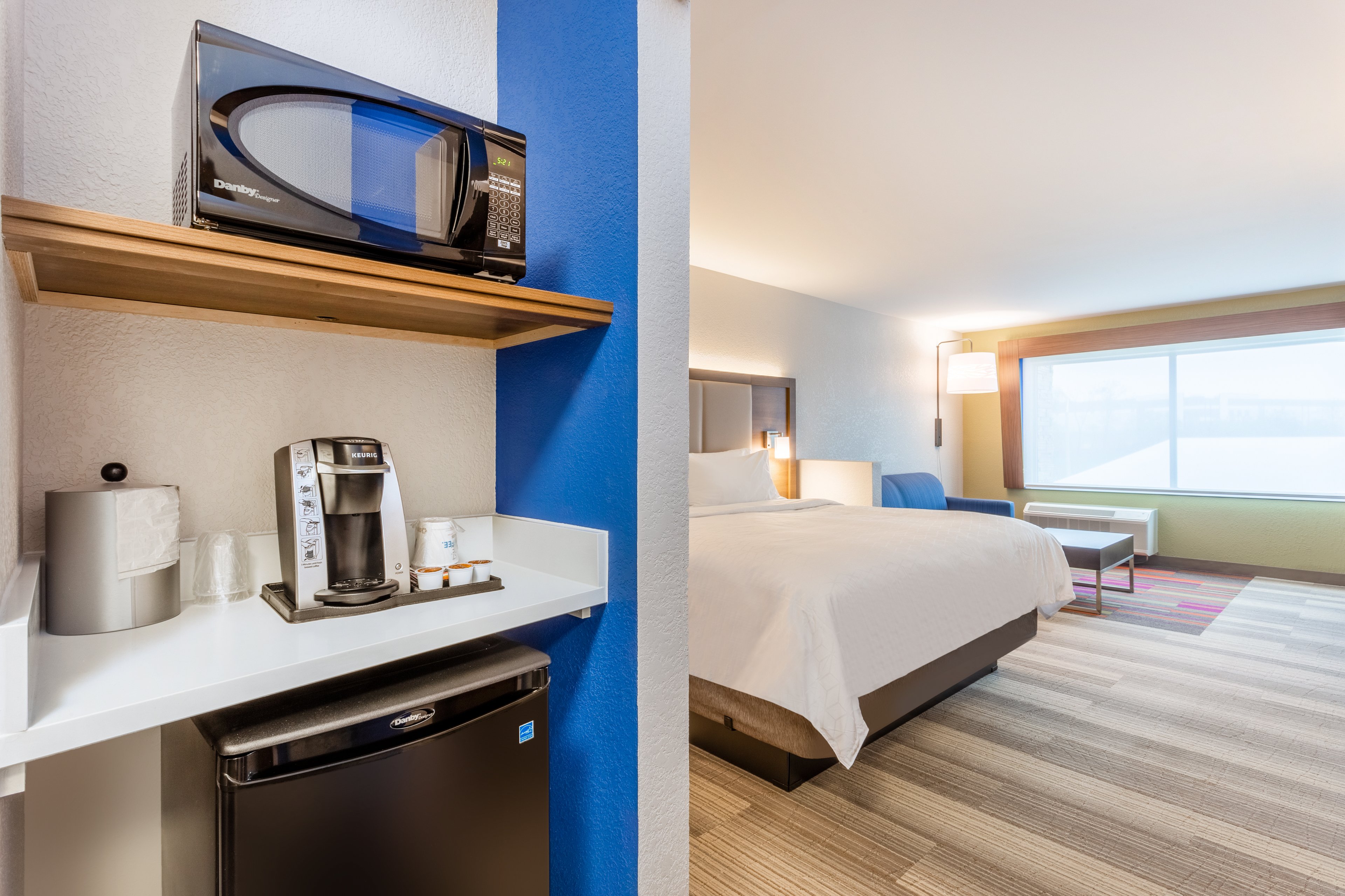 holiday inn express and suites florence cincinnati airport an ihg hotel
