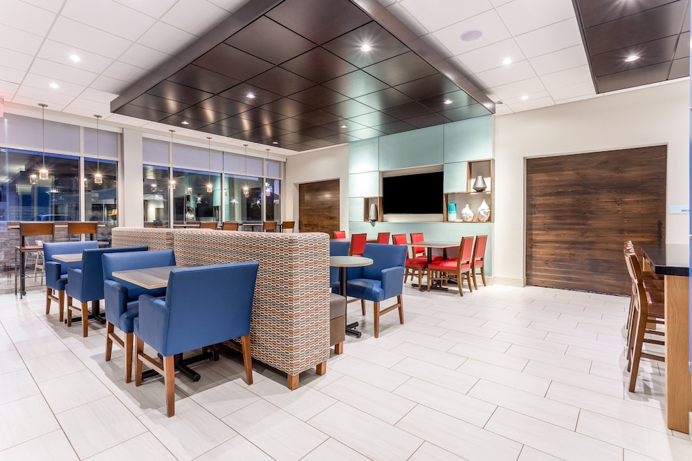 holiday inn express and suites florence cincinnati airport an ihg hotel