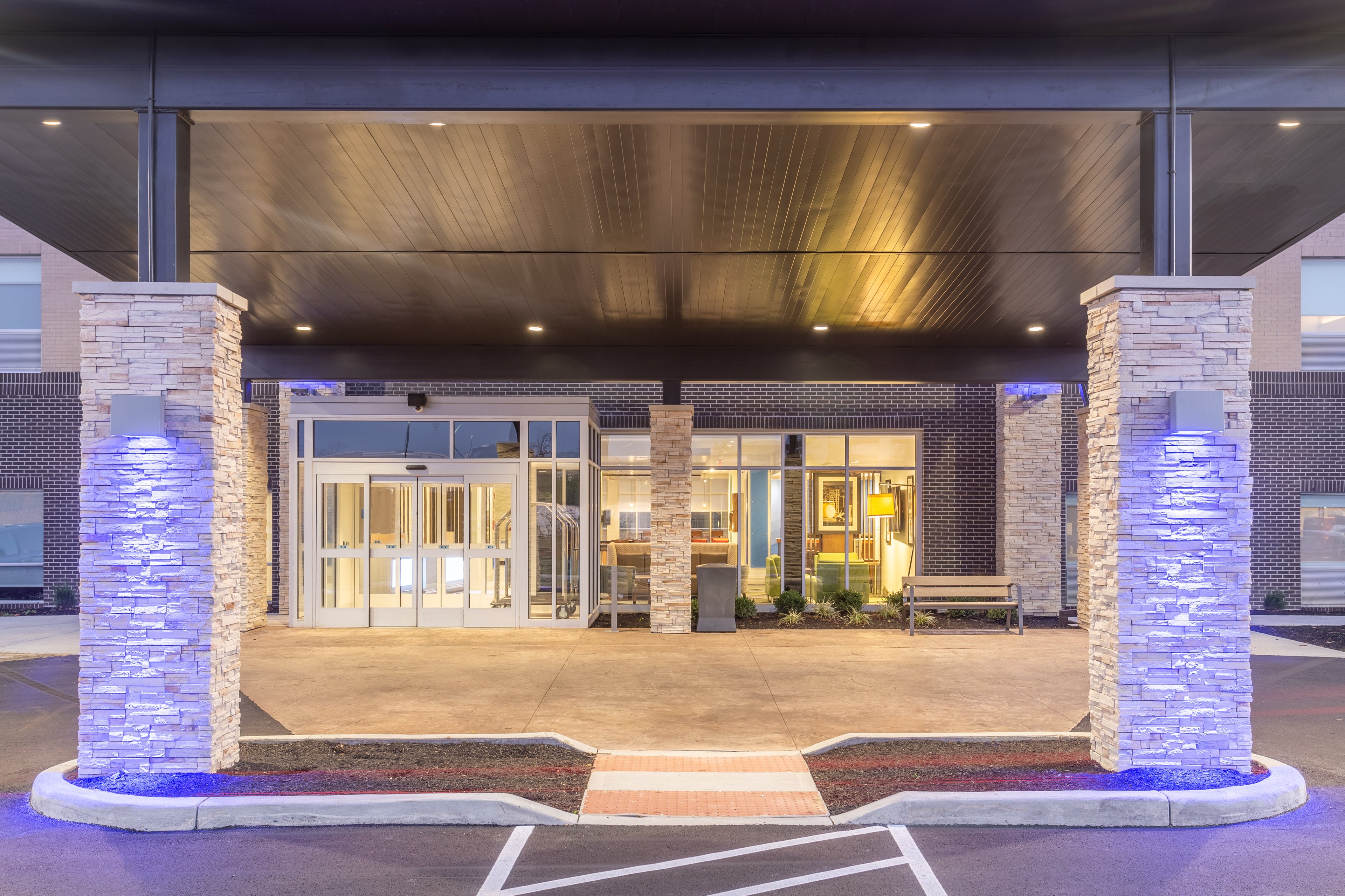 holiday inn express and suites florence cincinnati airport an ihg hotel