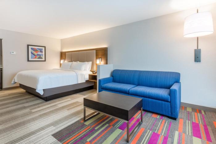 holiday inn express and suites florence cincinnati airport an ihg hotel