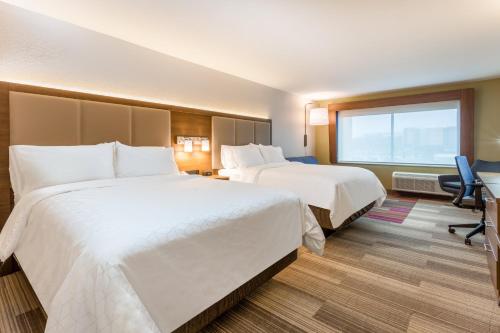 holiday inn express and suites florence cincinnati airport an ihg hotel