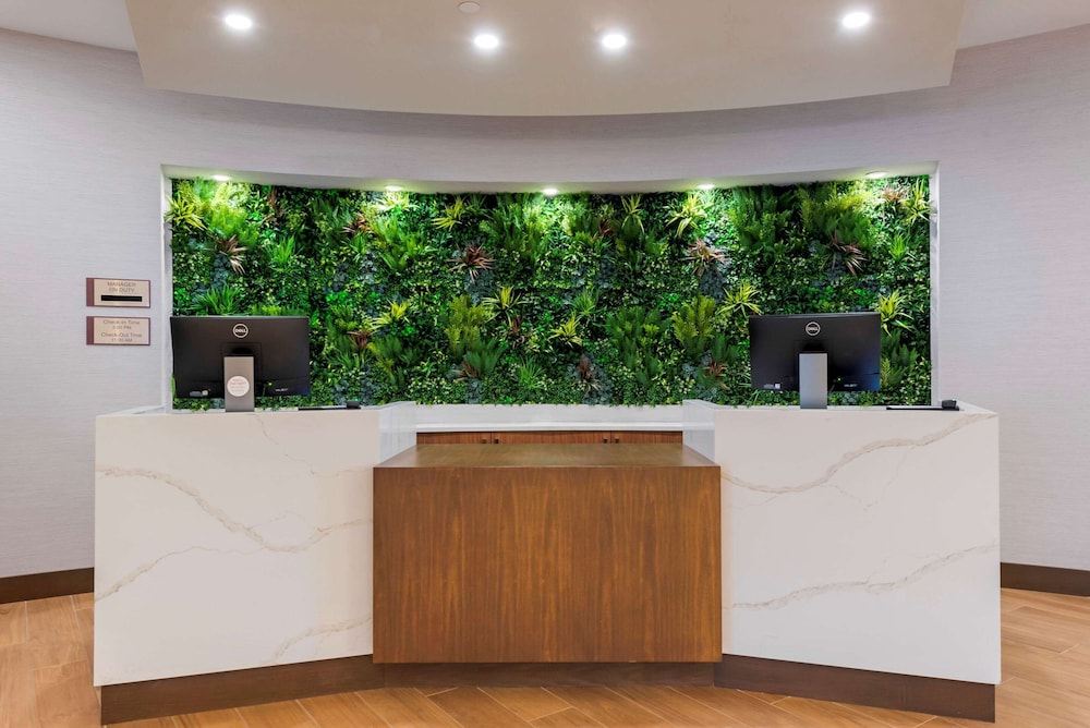 cambria hotel detroit shelby township