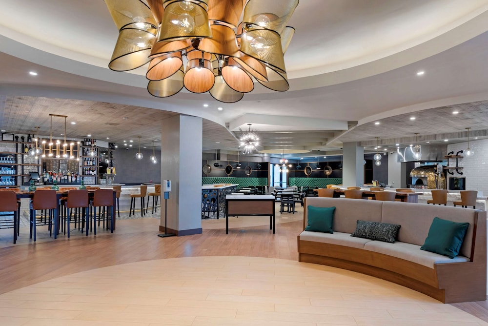 cambria hotel detroit shelby township