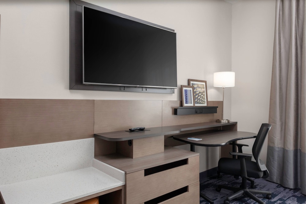 fairfield inn and suites by marriott charlotte pineville