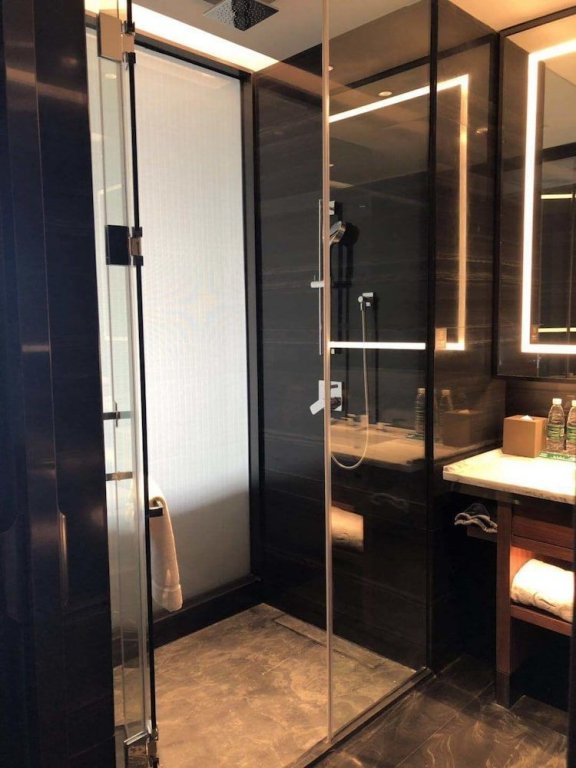 grand skylight international hotel pingshan