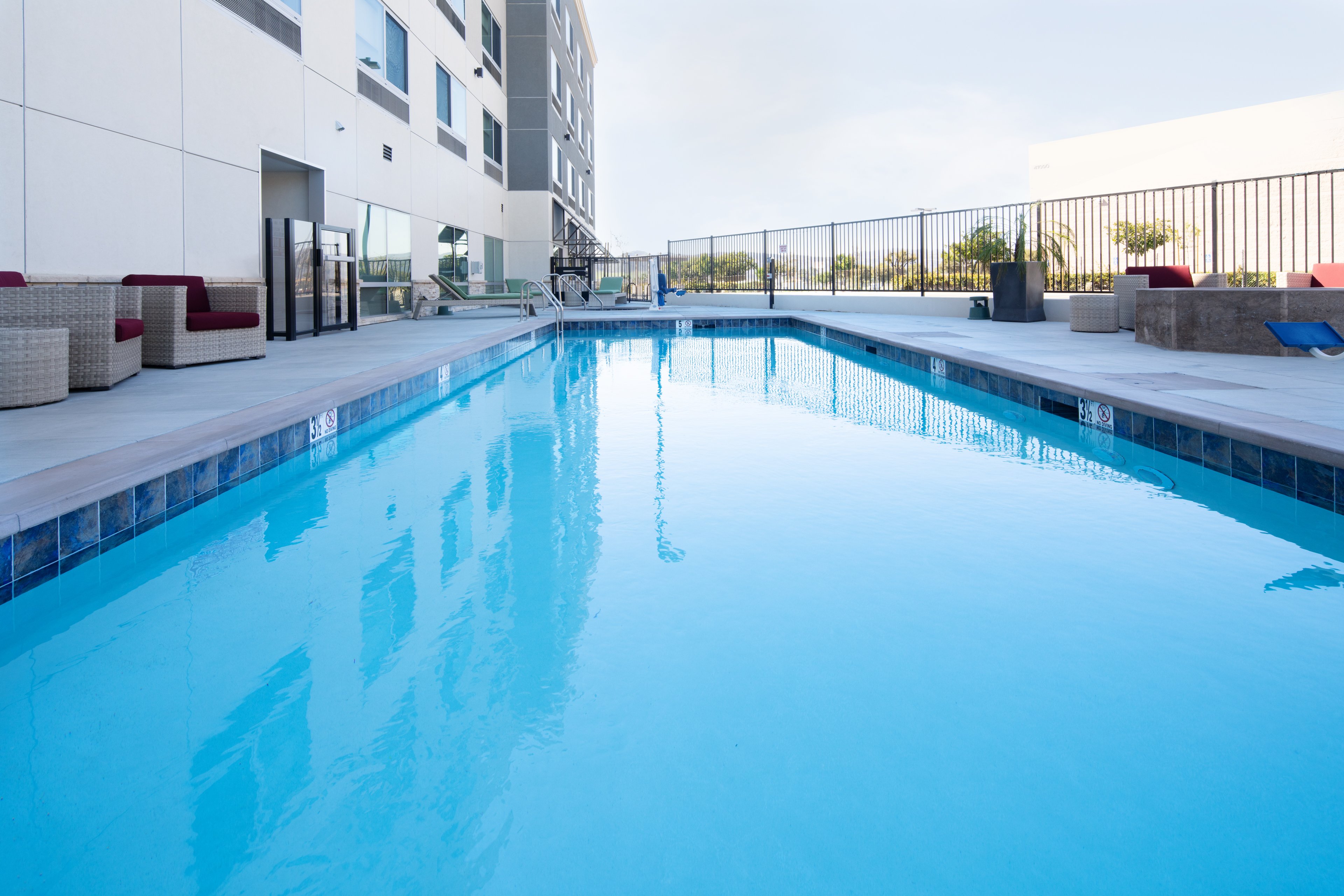 holiday inn express and suites murrieta an ihg hotel
