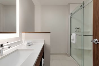 holiday inn express and suites dalton walnut ave