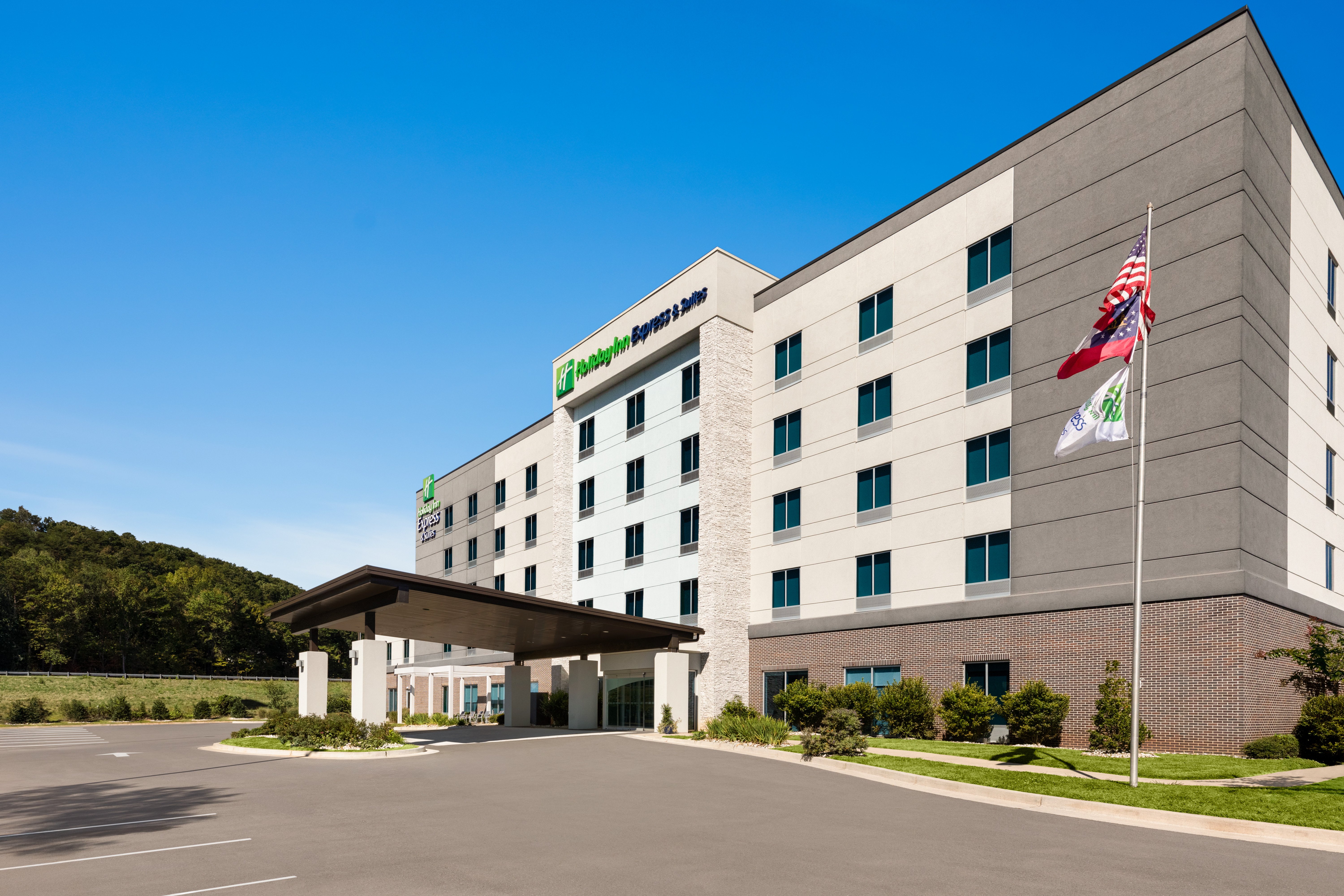 holiday inn express and suites dalton walnut ave