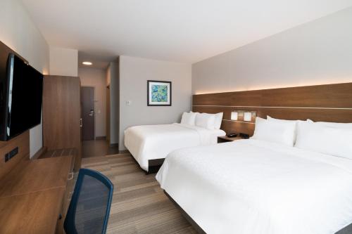 holiday inn express and suites st peters an ihg hotel