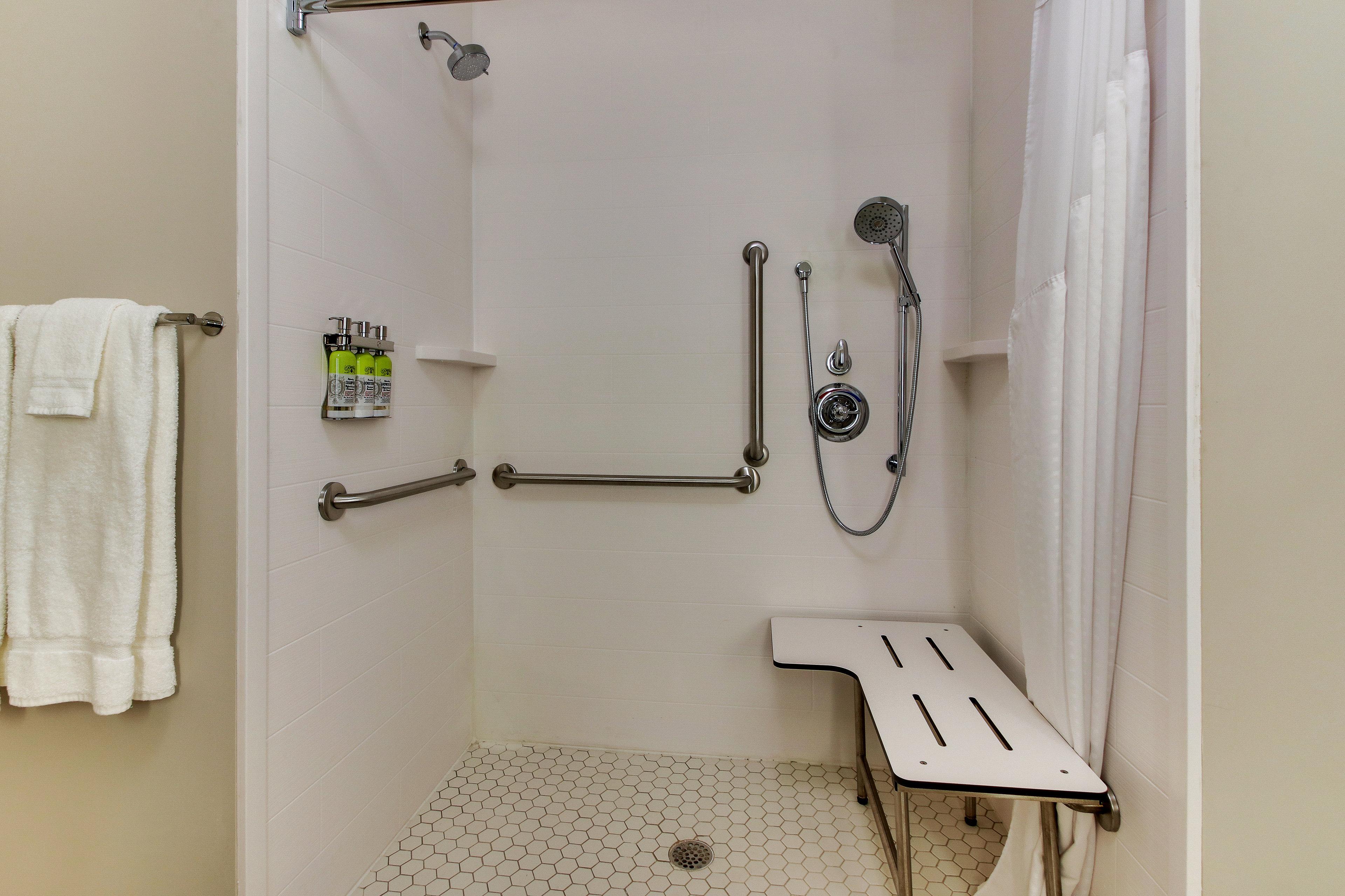 hol inn exp nashville metrocenter downtown