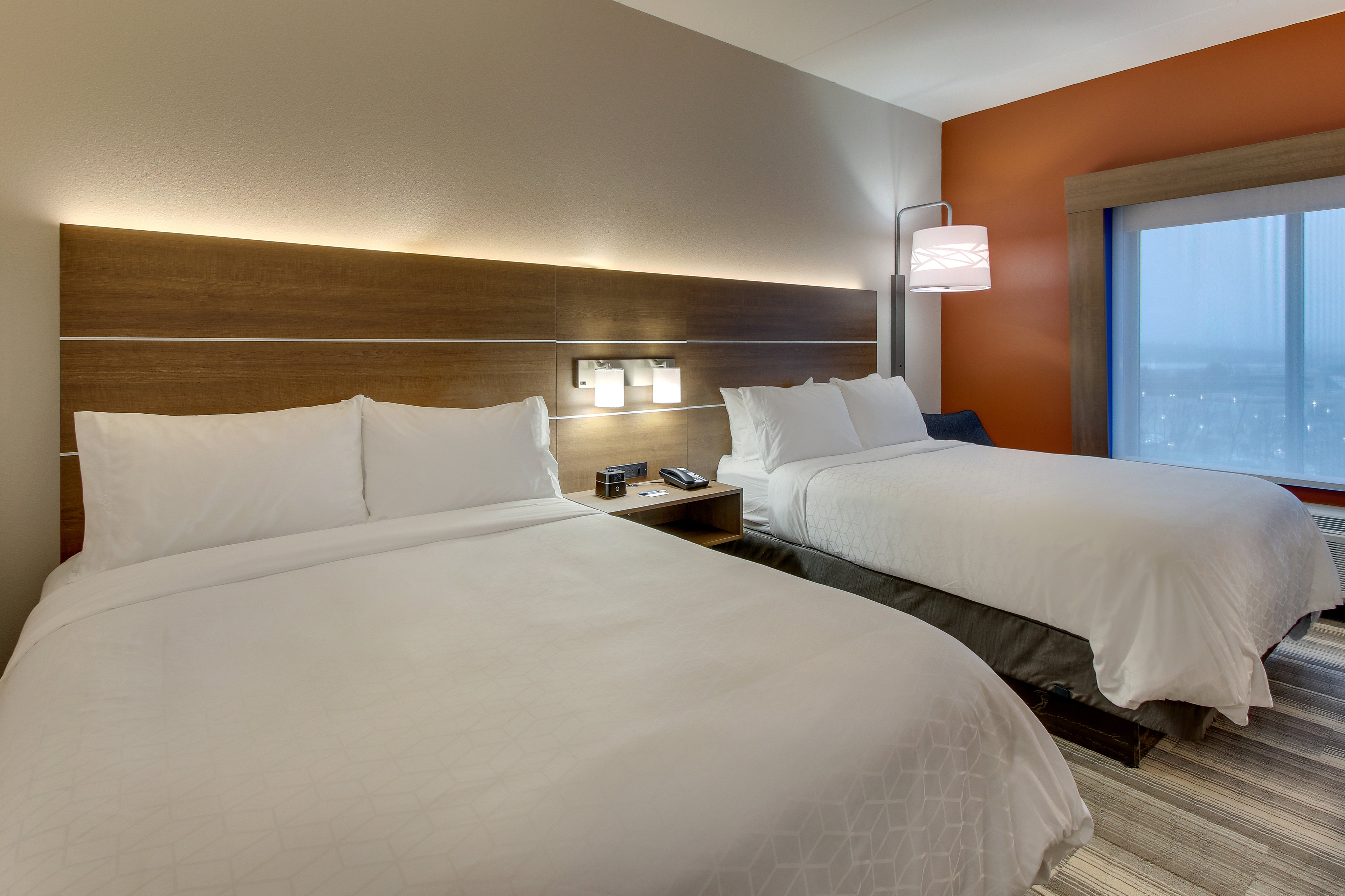 hol inn exp nashville metrocenter downtown