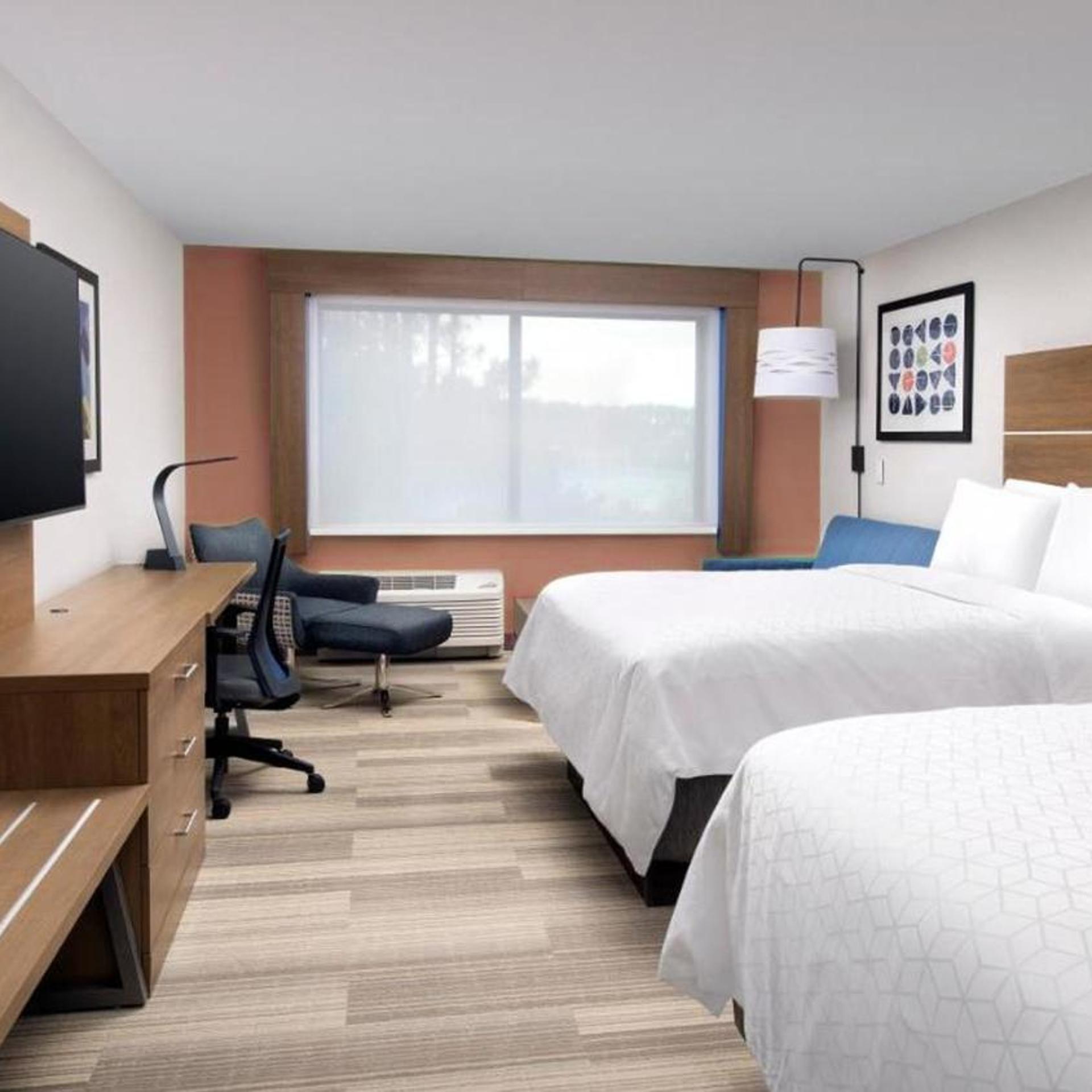 hol inn exp nashville metrocenter downtown