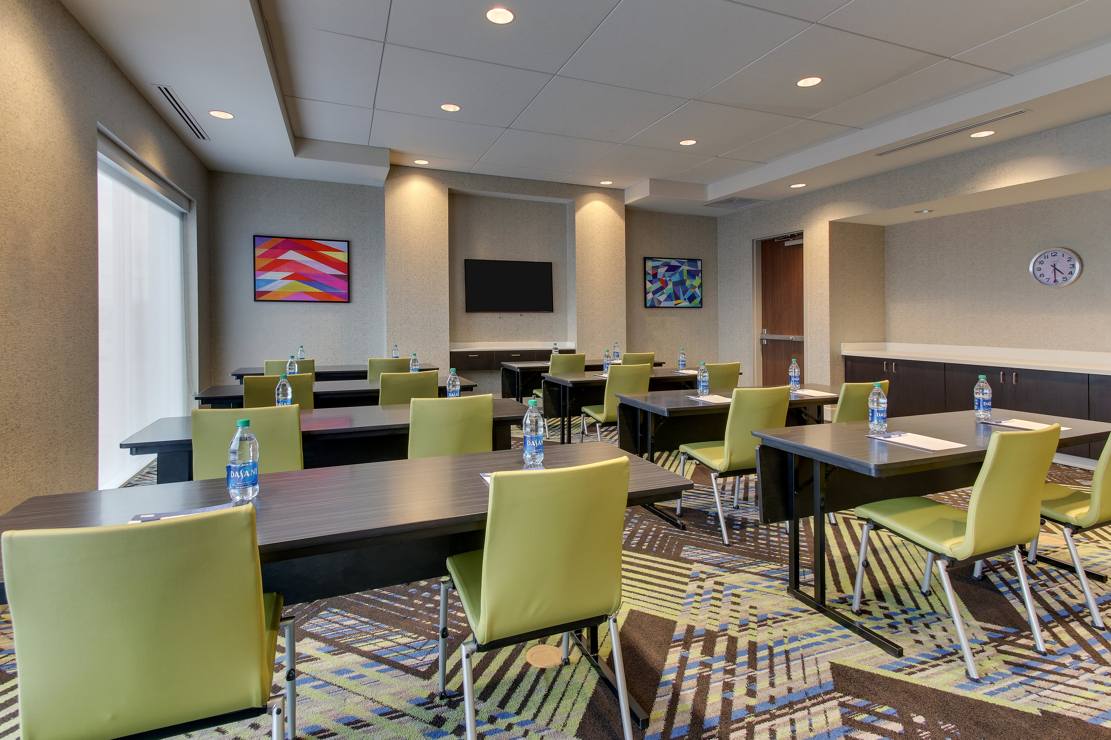 hol inn exp nashville metrocenter downtown
