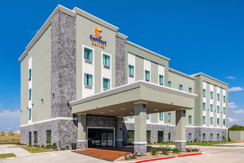 comfort suites desoto dallas south
