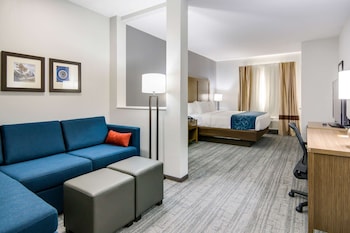 comfort suites desoto dallas south