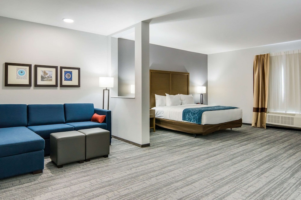 comfort suites desoto dallas south