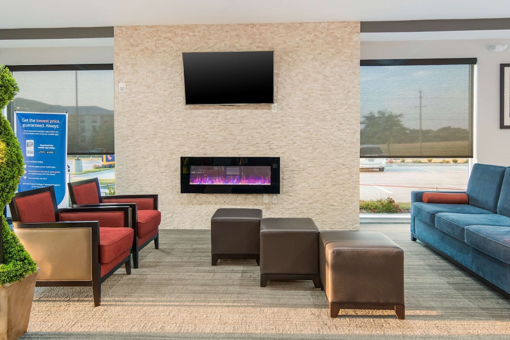 comfort suites desoto dallas south