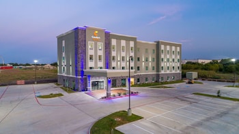 comfort suites desoto dallas south