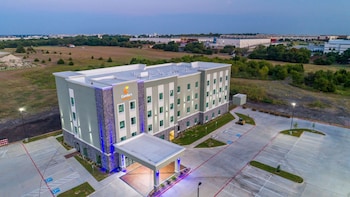 comfort suites desoto dallas south