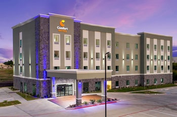 comfort suites desoto dallas south