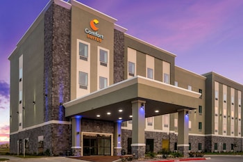 comfort suites desoto dallas south
