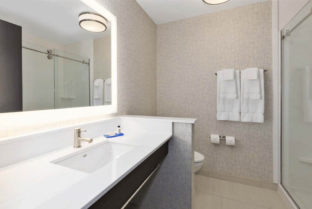 holiday inn express jersey city holland tunnel