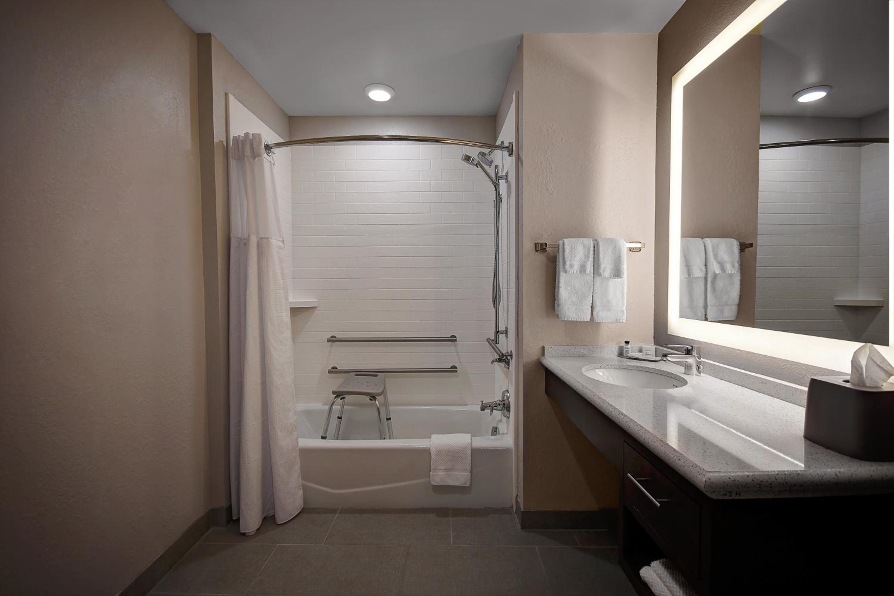 staybridge suites holland an ihg hotel