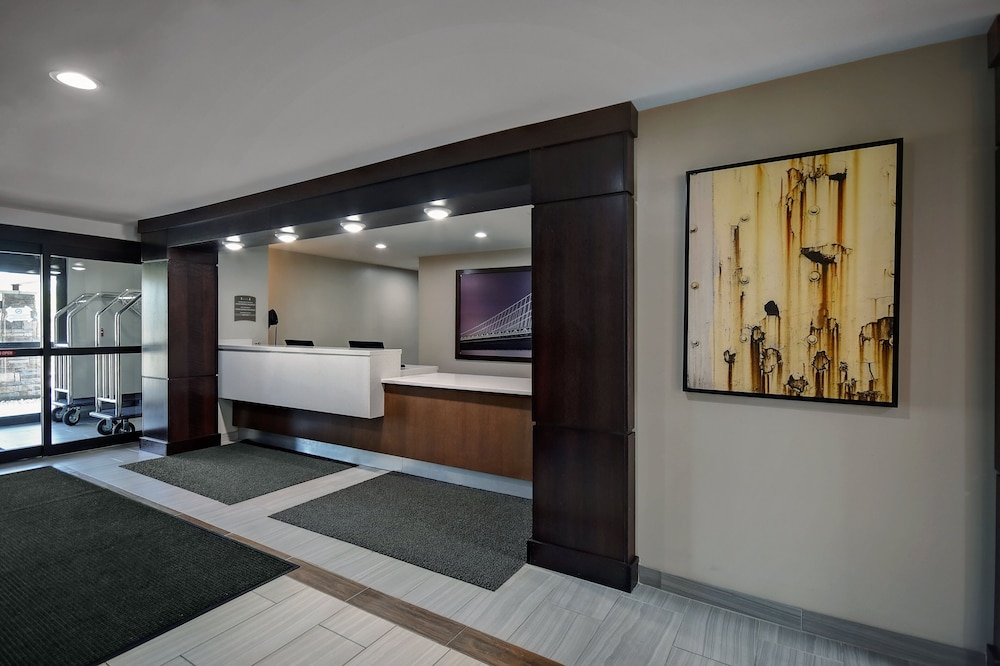 staybridge suites holland an ihg hotel