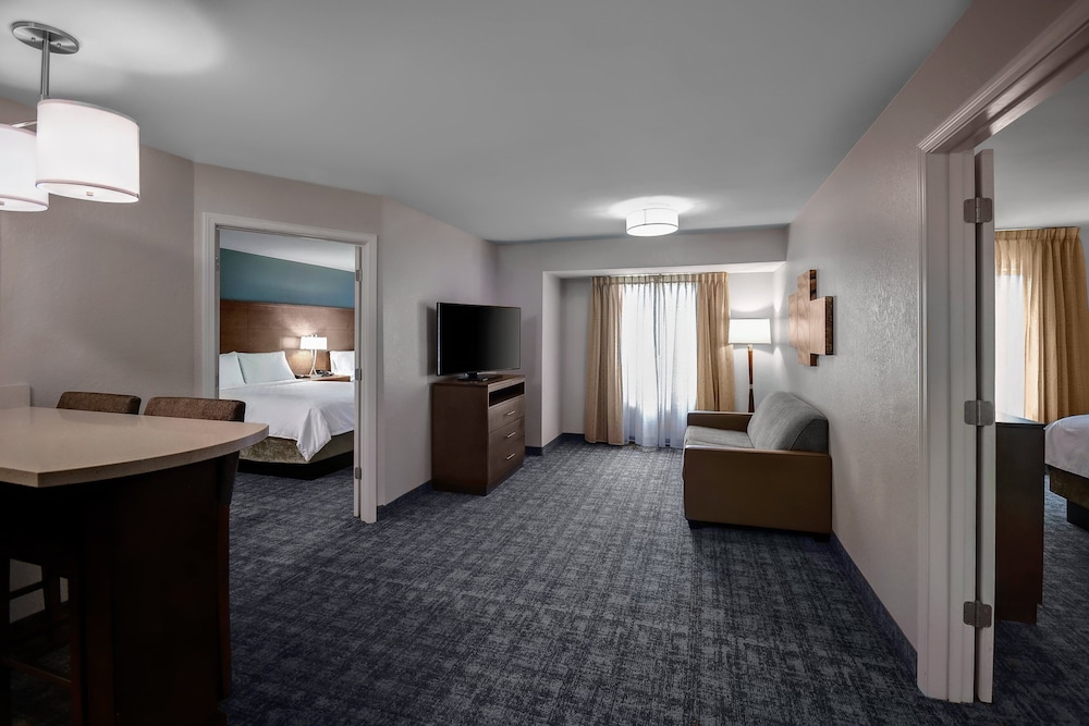 staybridge suites holland an ihg hotel