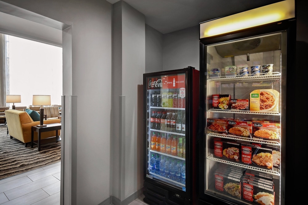 staybridge suites holland an ihg hotel