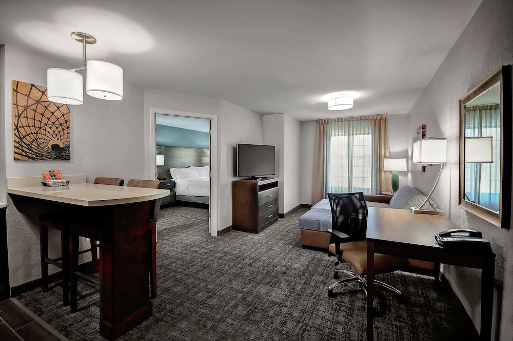 staybridge suites holland an ihg hotel