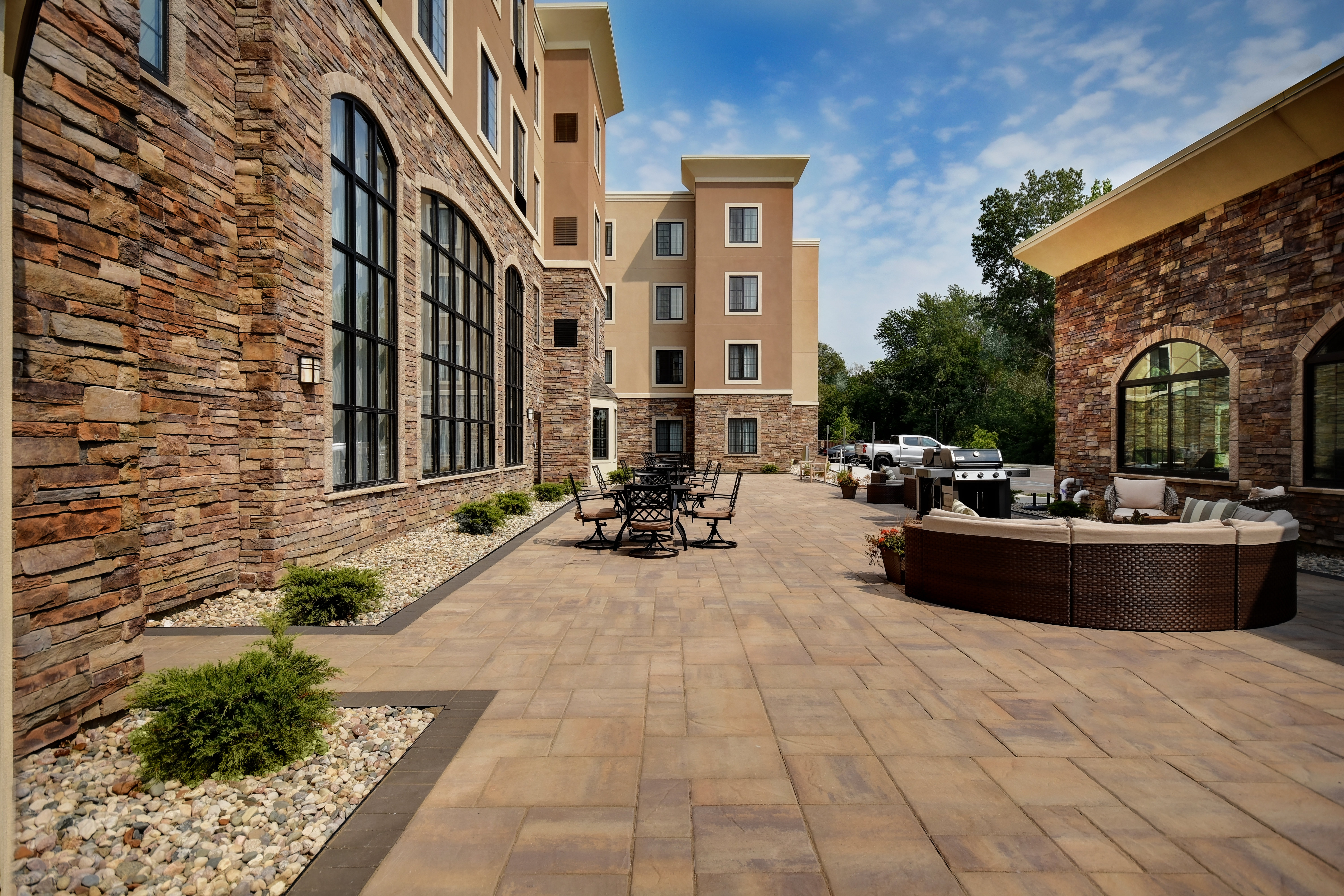 staybridge suites holland an ihg hotel