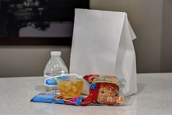 staybridge suites holland an ihg hotel