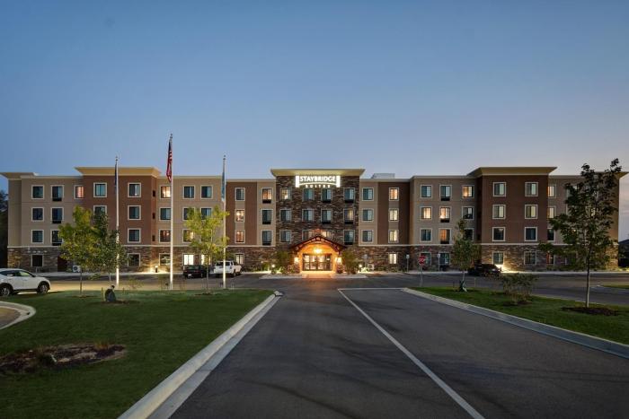 staybridge suites holland an ihg hotel