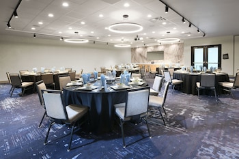 aloft dallas euless