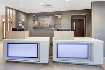 Holiday Inn Express & Suites Hudson I-94, An Ihg Hotel,New Richmond>>Hudson,2.5 star