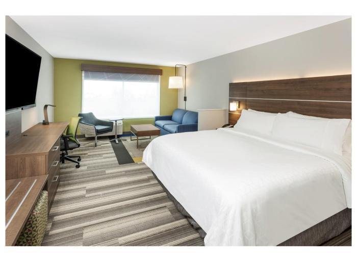 holiday inn express and suites hudson i 94 an ihg hotel