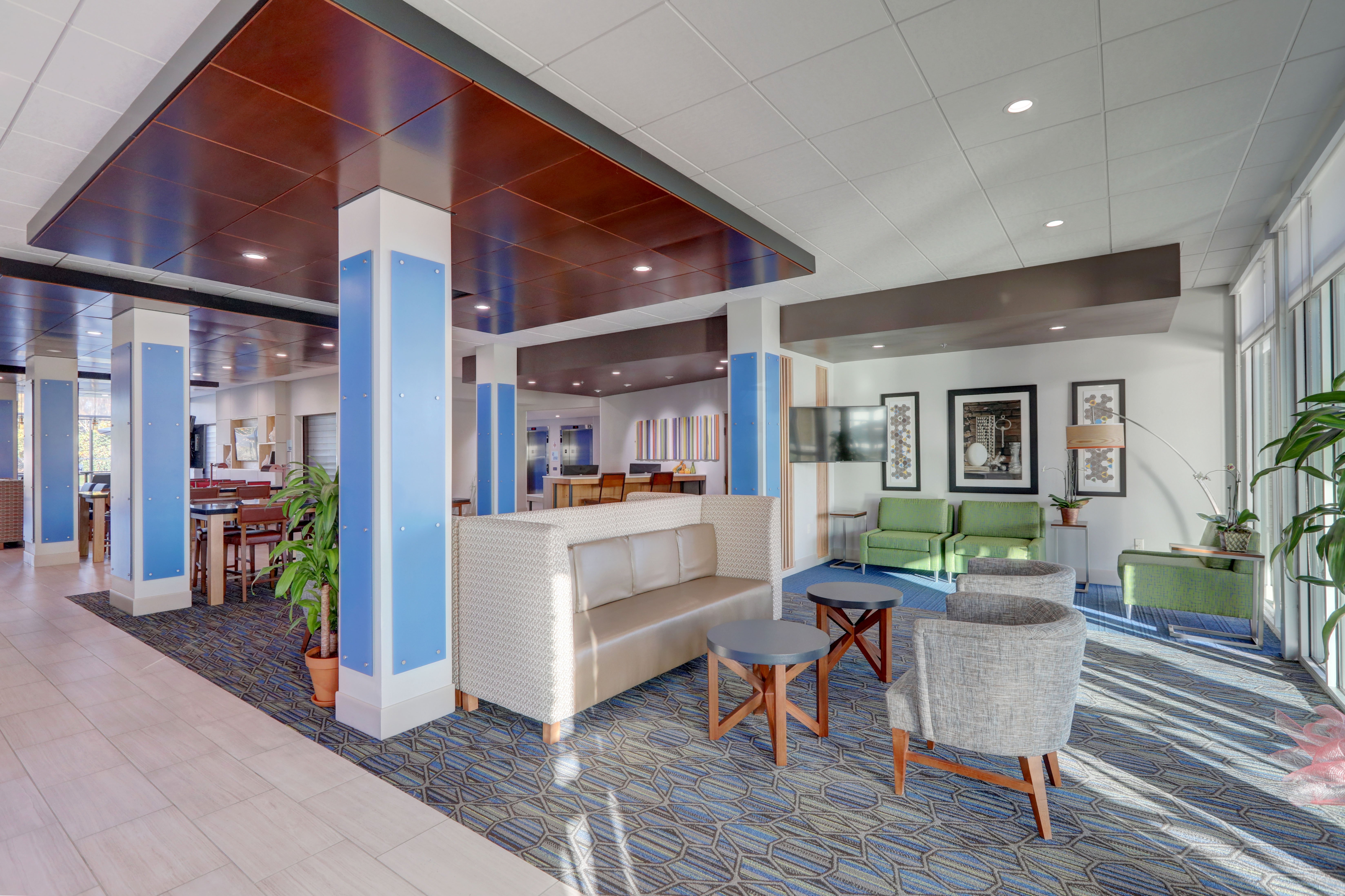 holiday inn express and suites auburn downtown an ihg hotel
